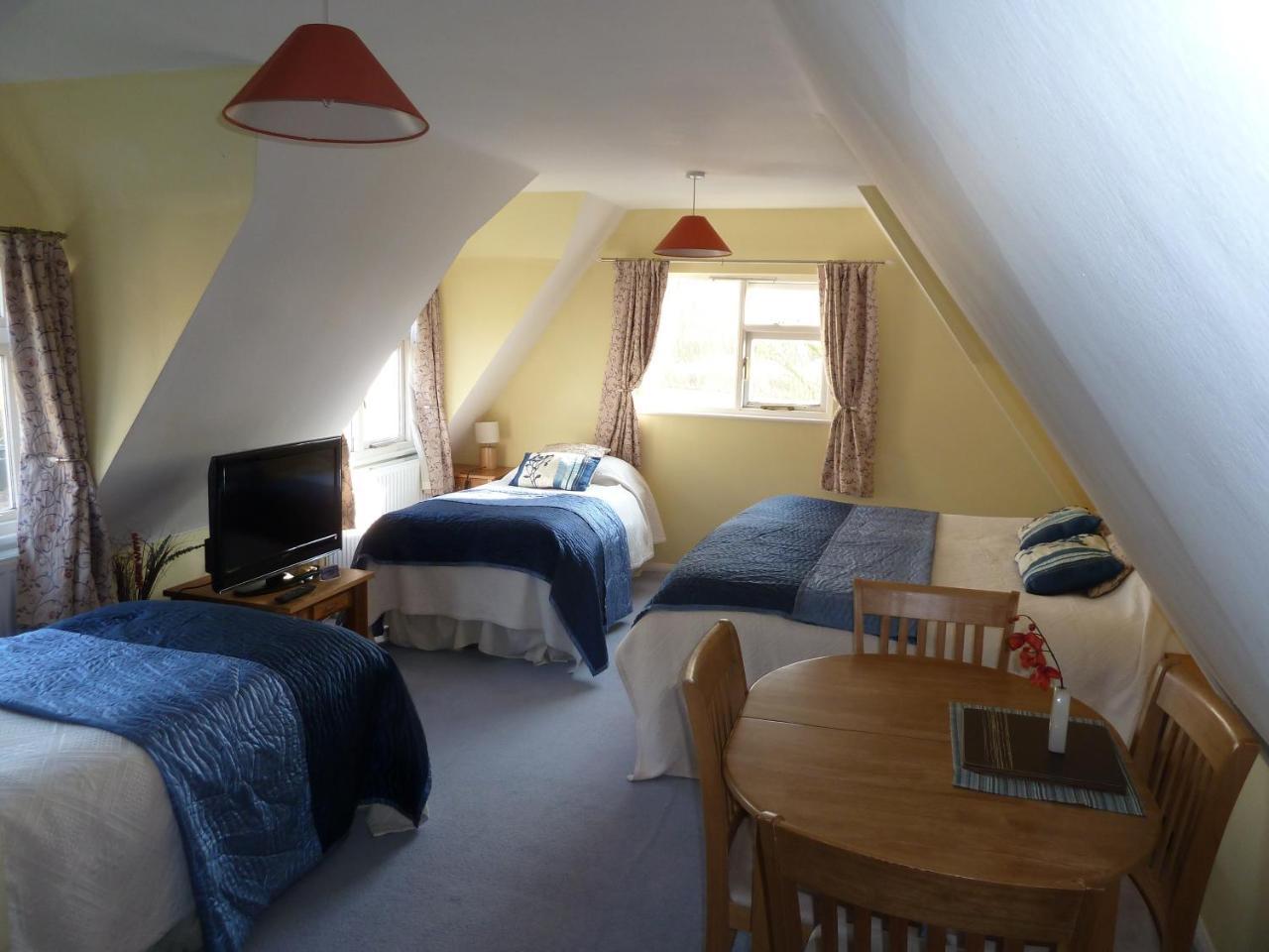 The Willows Guest House 泰克利 外观 照片