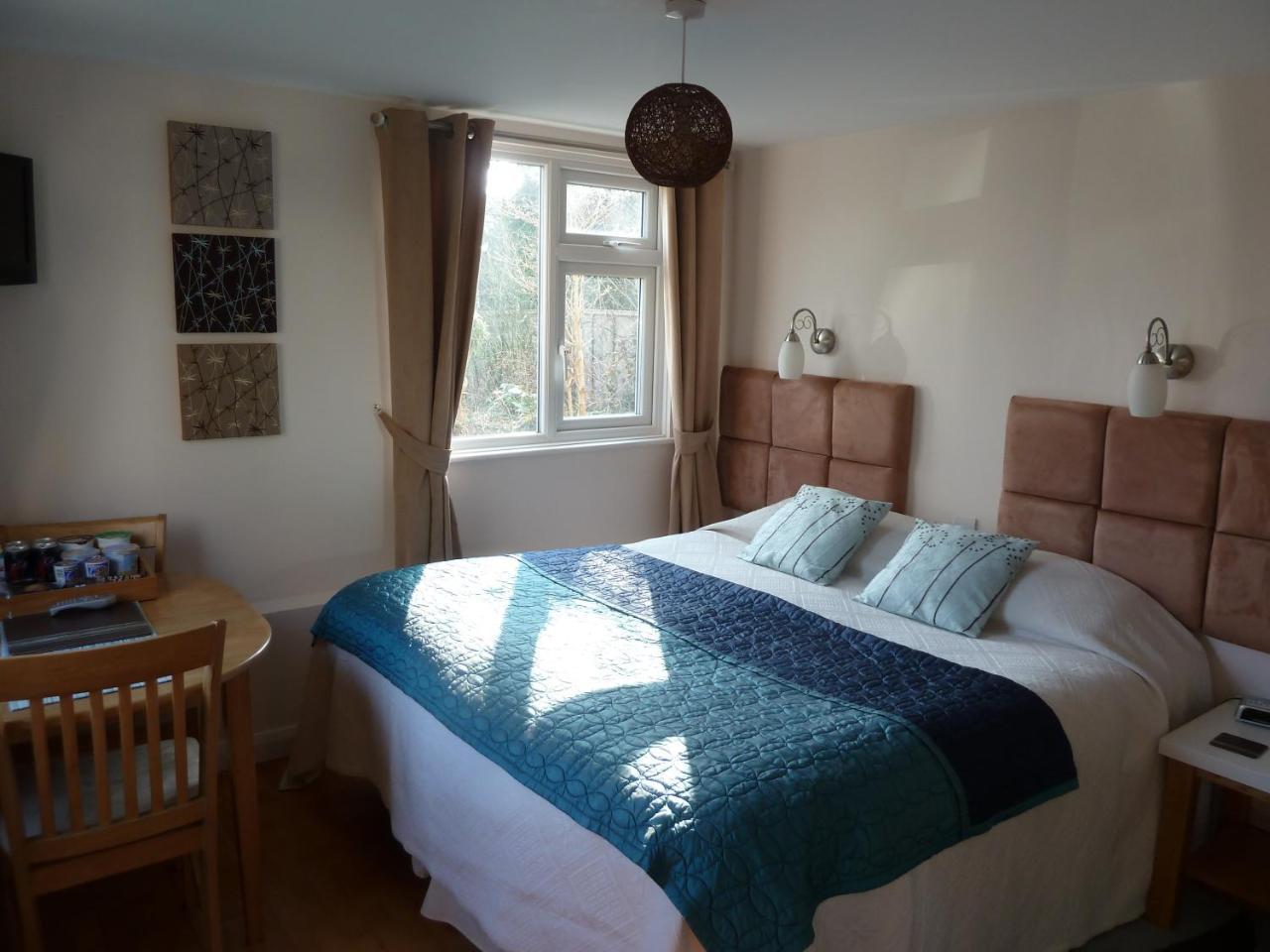 The Willows Guest House 泰克利 外观 照片